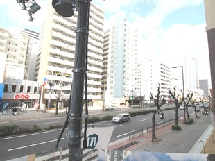 ｺﾝﾌｫﾘｱ･ﾘｳﾞ新大阪ＷＥＳＴの物件内観写真